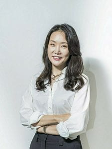 portrait of Hyoun Soo Kim in professional attire
