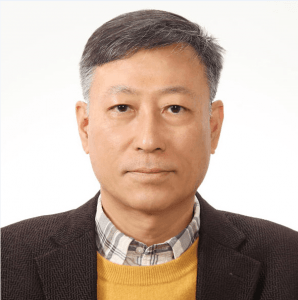 portrait of Jee-hong Kim with white background