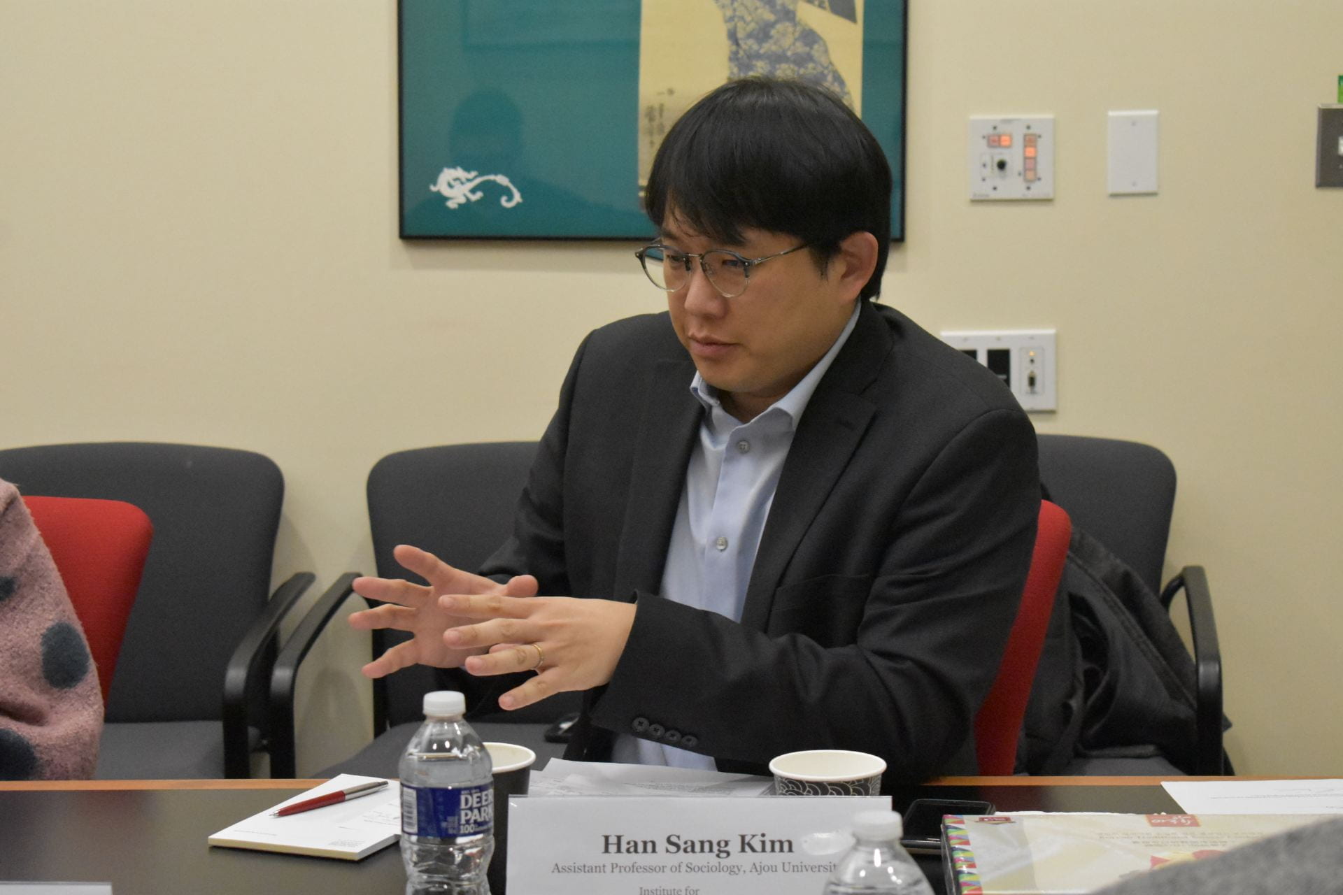 Han Sang Kim speaking to the audience during the Book Manuscript Workshop
